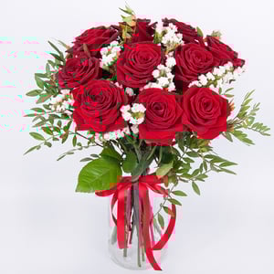 Bouquet '10 roses rouges avec de la verdure'